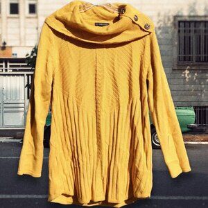 Womans LARGE Sweater Blouse Long Sleeve Yellow Knit Button Accent